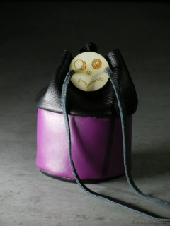Měšec Demonticon STELLA